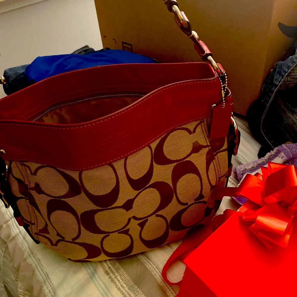 Shoulder bag